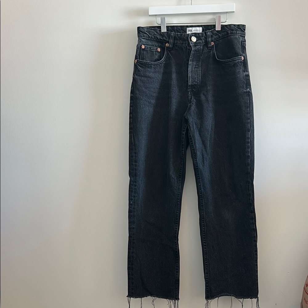 ZARA Black Denim Jeans with Frayed Hem